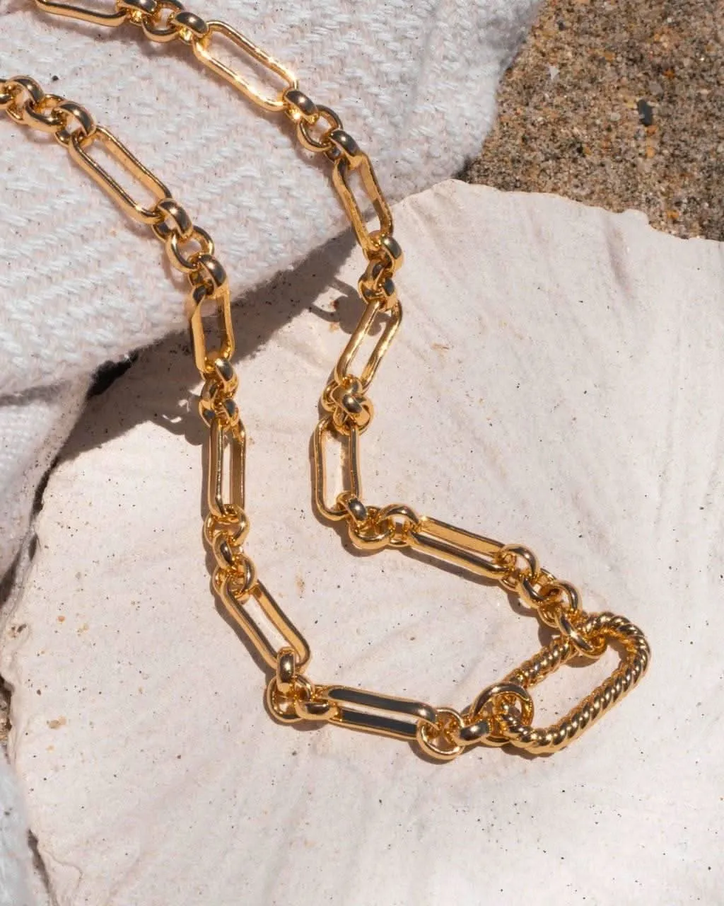Cardiff Clasp Necklace