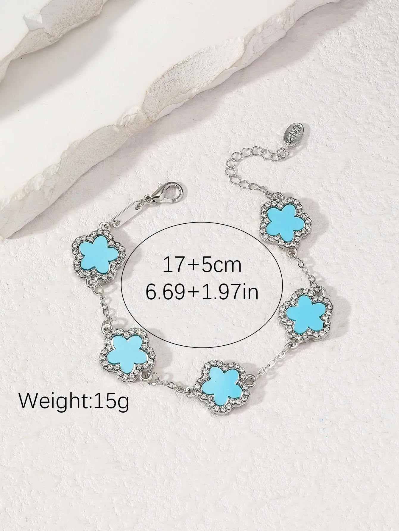 Clover Shaped Rhinestone Inlaid Chic Lady Bracelet Suitable