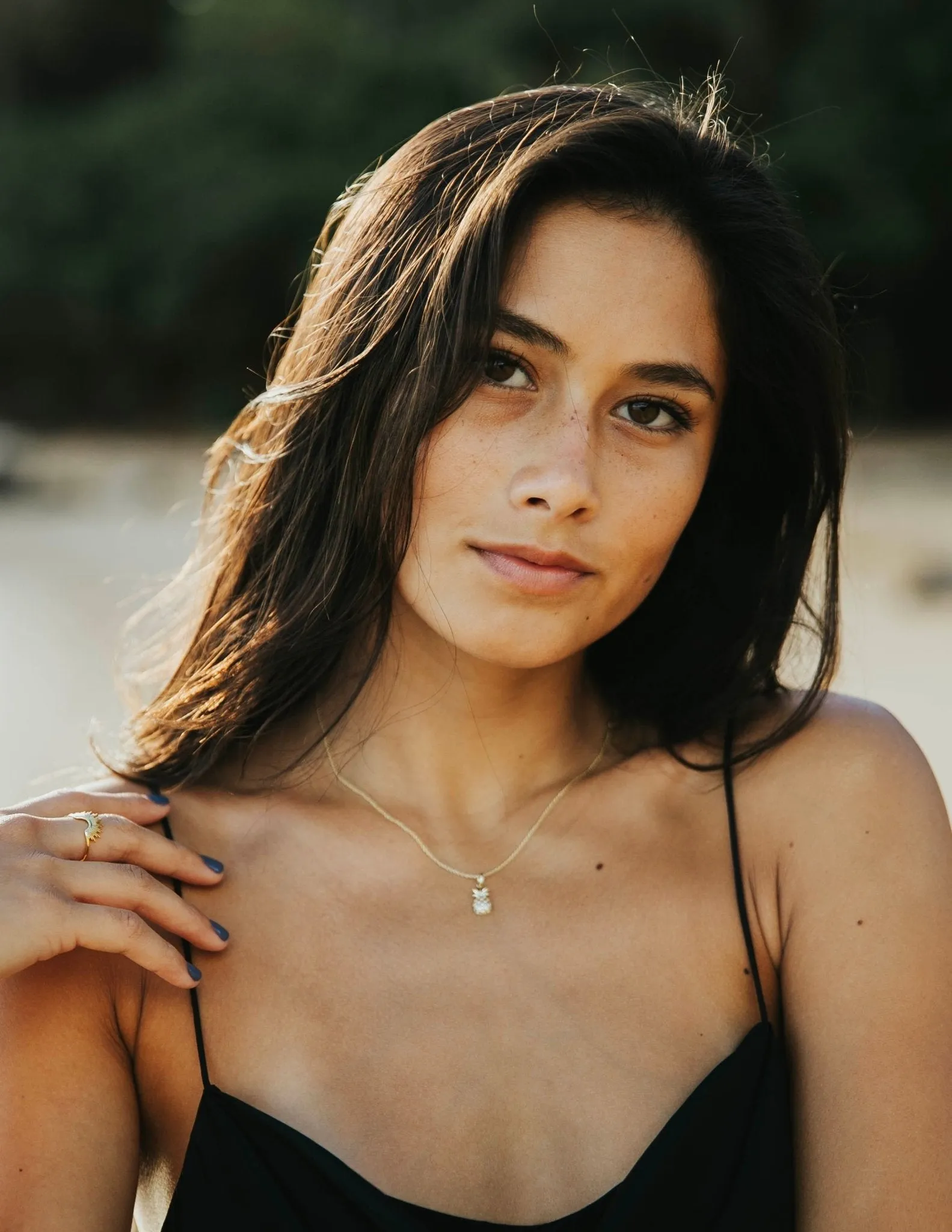 Dainty Pineapple Necklace