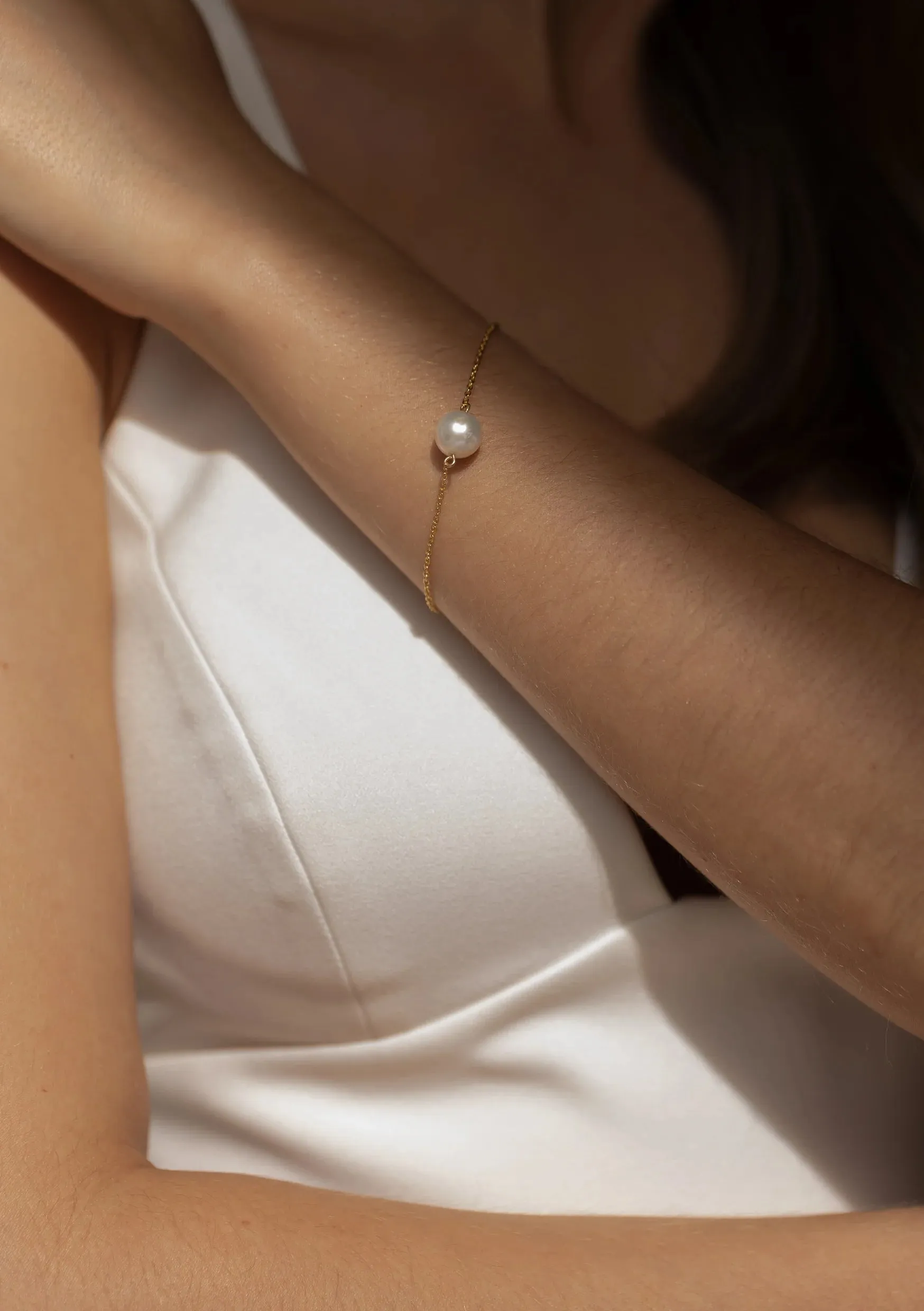 Lola Knight - Christie Pearl Bridal Bracelet - Gold