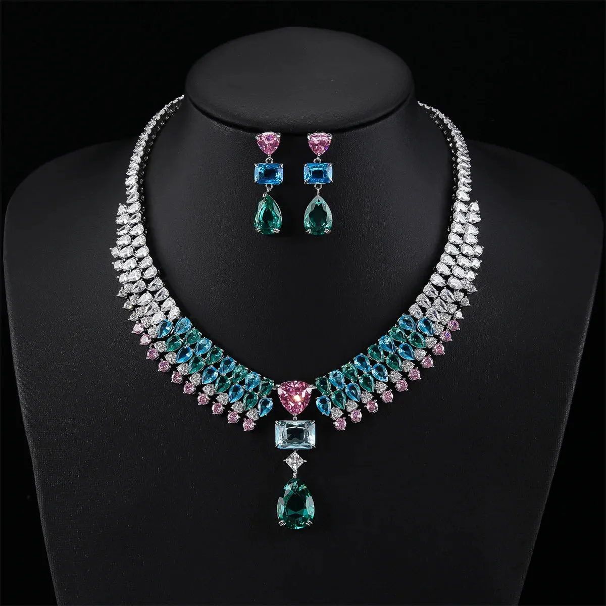 Luxury Wedding Jewelry Sets for Brides Women Jewelry Accessory Waterdrop Cubic Zirconia Necklace Earrings Sets CN11094