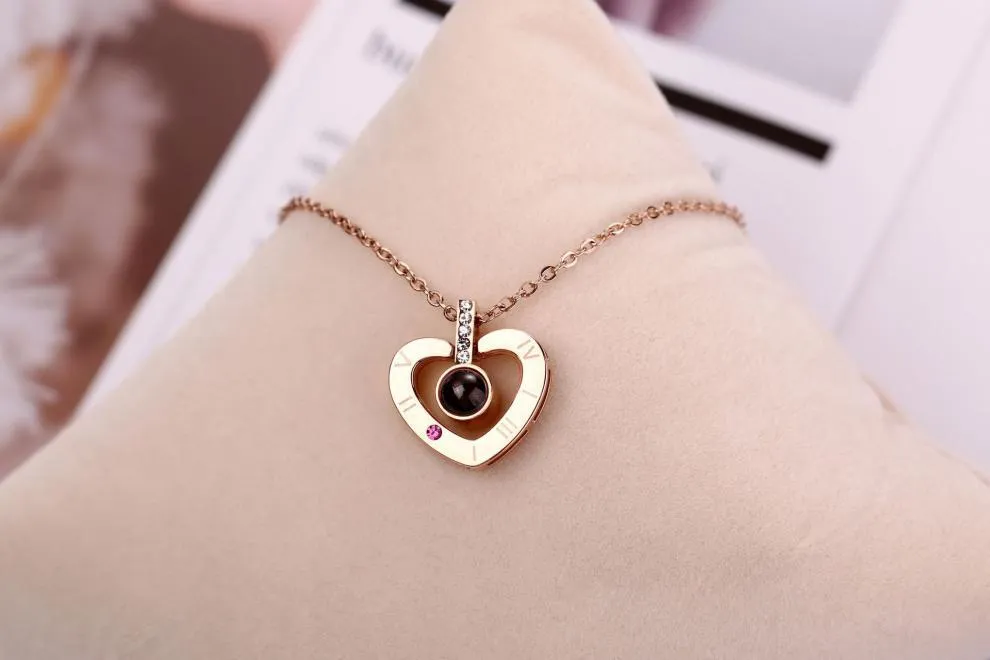 MEMORY OF LOVE NECKLACE