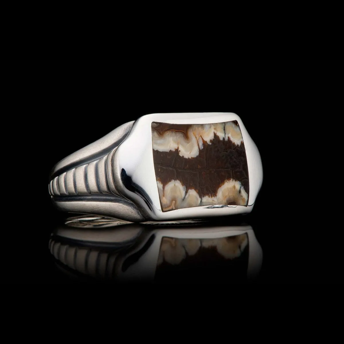 Men's Sleek Mammoth Tooth Ring - Ring 8 MT