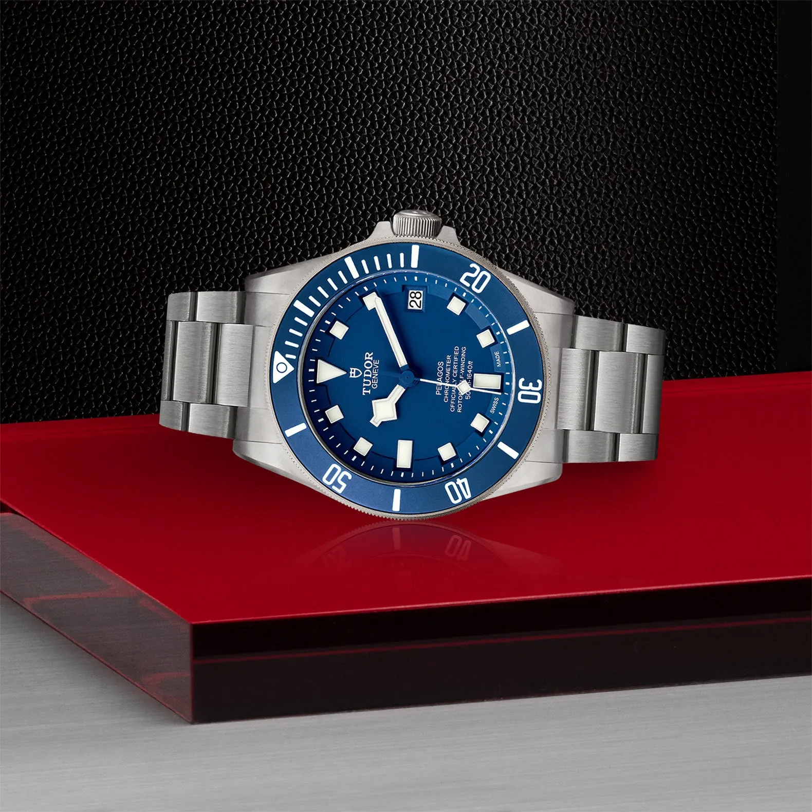 Pelagos Ceramic matte blue disc, Titanium bracelet