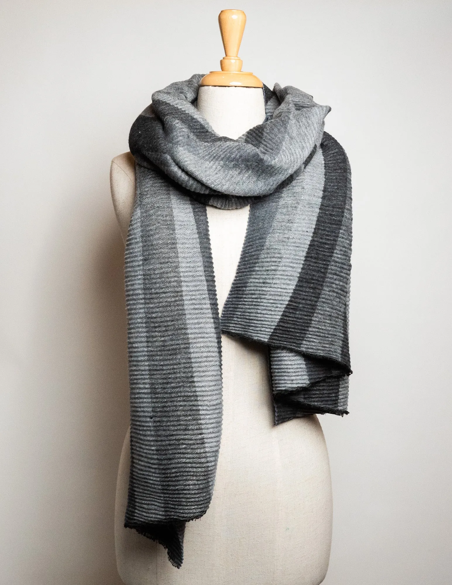 Ribbed scarf - Grey Stripe