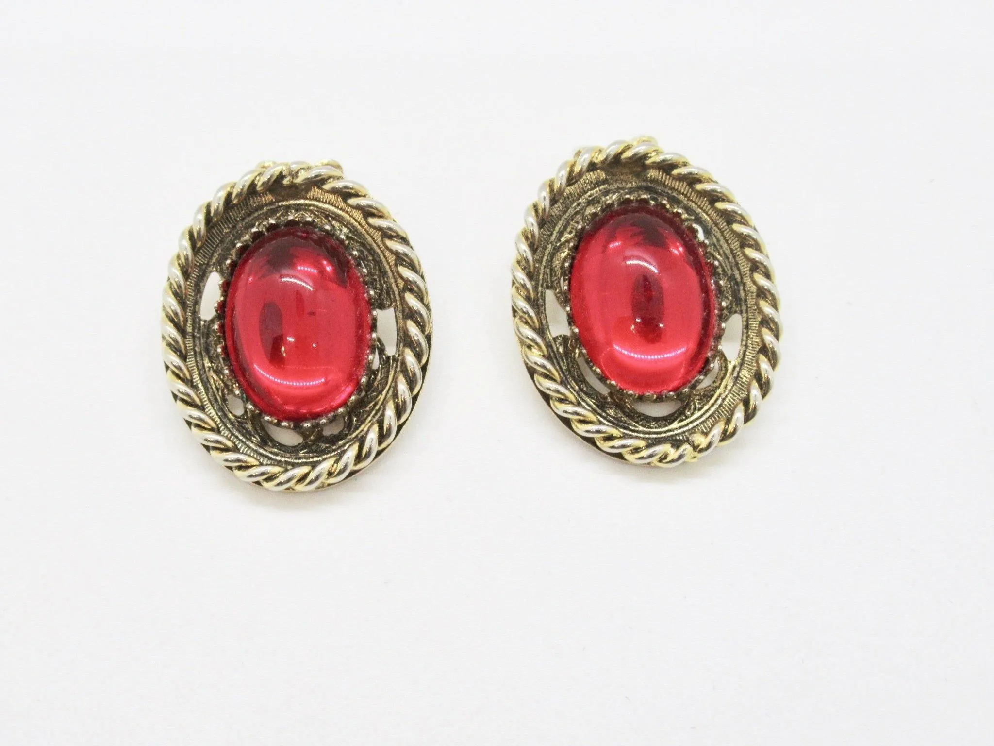 Ruby Red Old World Vintage Cabochon Necklace and Earrings