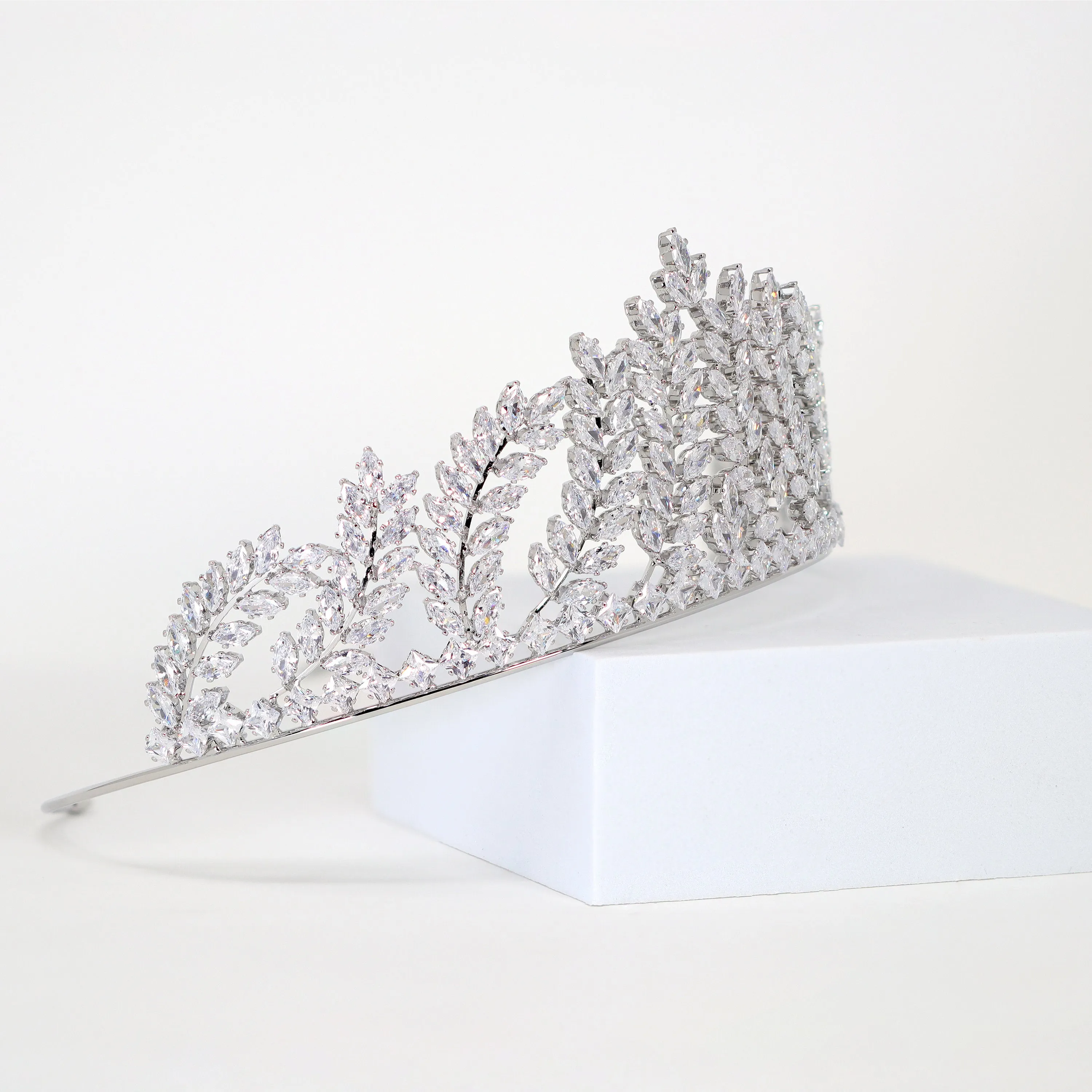Swarovski Vine Leaves wedding tiara, bridal crown tiara, crystal wedding tiara, crystal wedding crown, tiara bride