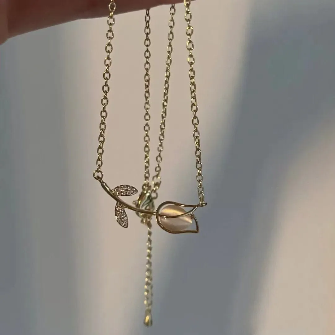 Sweet Trendy Opal Tulip Chain Necklace