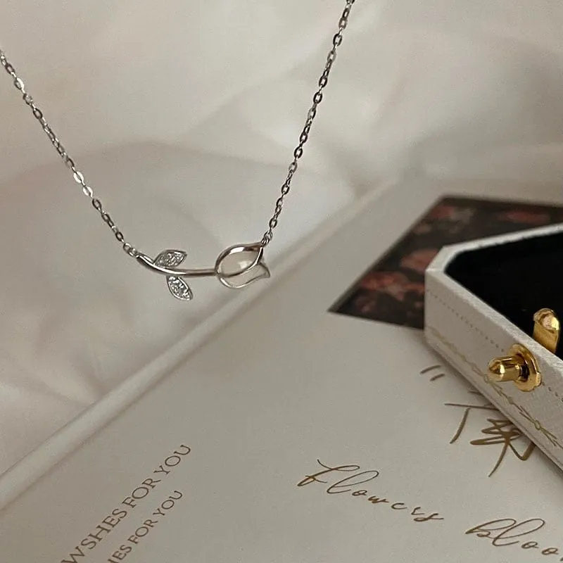 Sweet Trendy Opal Tulip Chain Necklace
